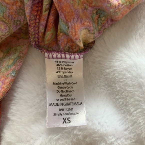 2/$20 LulaRoe short sleeve shirt - Picture 5 of 5